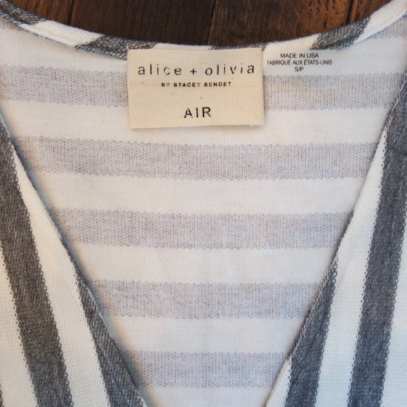 Alice + Olivia- Air Striped Short Sleeve Tee - Picture 4 of 8